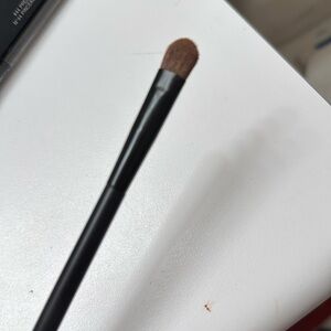 Nars #49 Wet/Dry Eyeshadow Brush